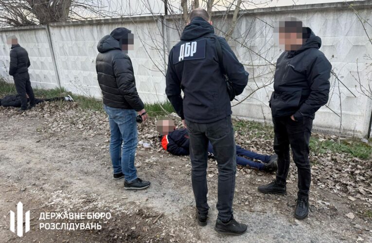 Затримало військового, який пішов у СЗЧ та займався збутом психотропів