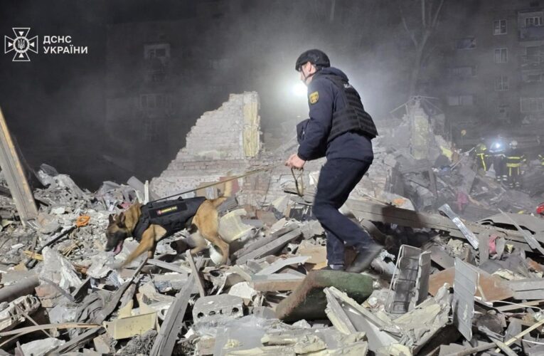 Зеленський повертається в Україну через атаку РФ