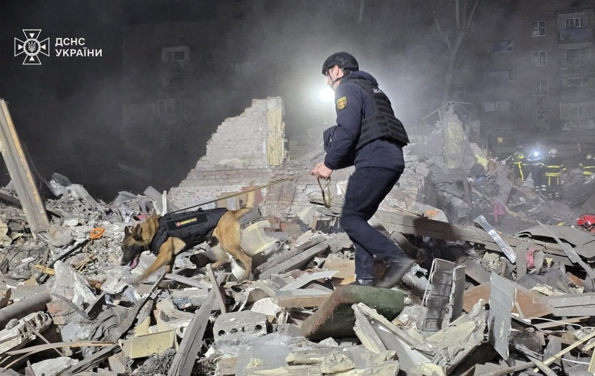 Новини України - Зеленський повертається в Україну через атаку РФ