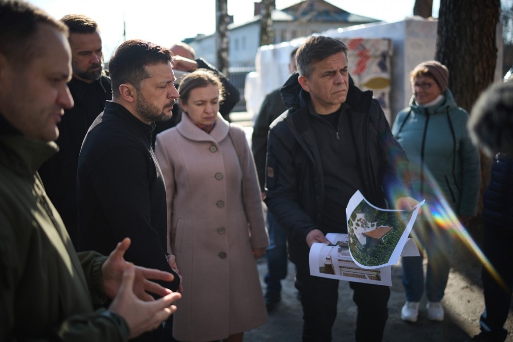 Новини України - Зеленський відвідав село Ягідне з нагоди третьої річниці деокупації