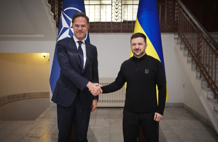 Зеленський зустрівся з генсеком НАТО в Одесі