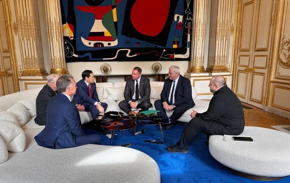 Новини світу - ЗМІ: Київ "на 90%" згоден з мирною пропозицією США