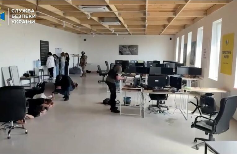СБУ спільно з правоохоронцями Чехії викрила на Закарпатті кол-центр, який обкрадав громадян ЄС
