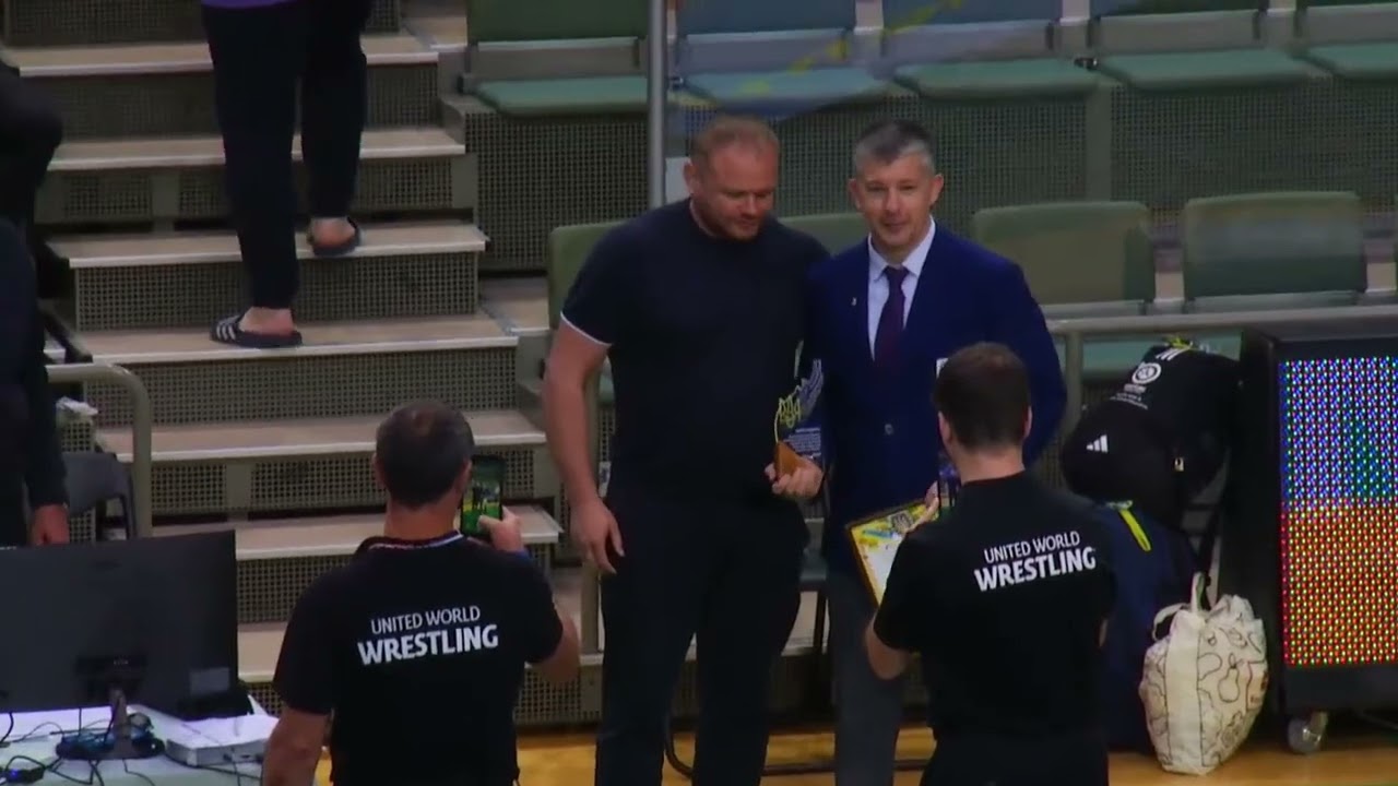 Кубок України з греко римcької боротьби Чемпіонат України з вільної та жіночої боротьби Фінали