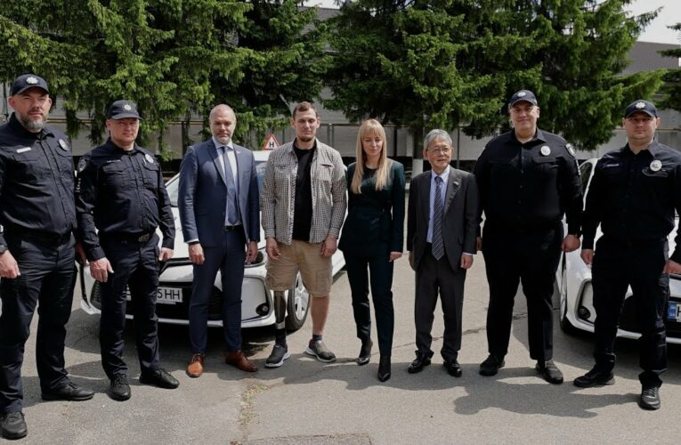 Безбар’єрні автошколи МВС отримали адаптовані автомобілі від ПРООН та Уряду Японії