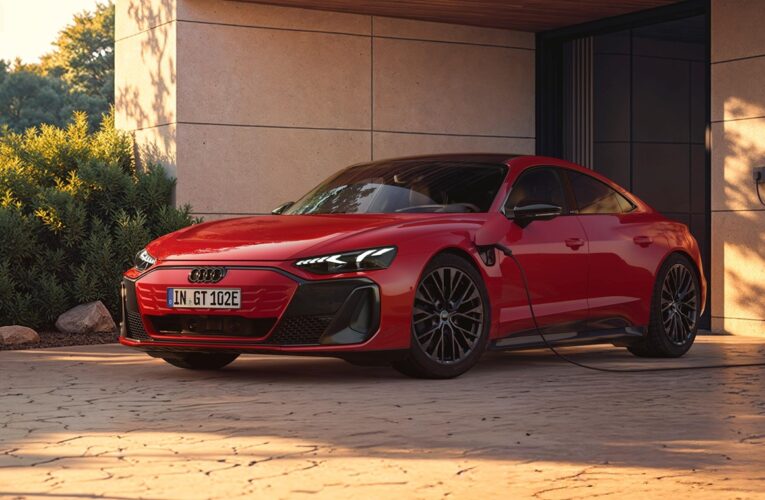 Audi показала новий e-tron GT quattro