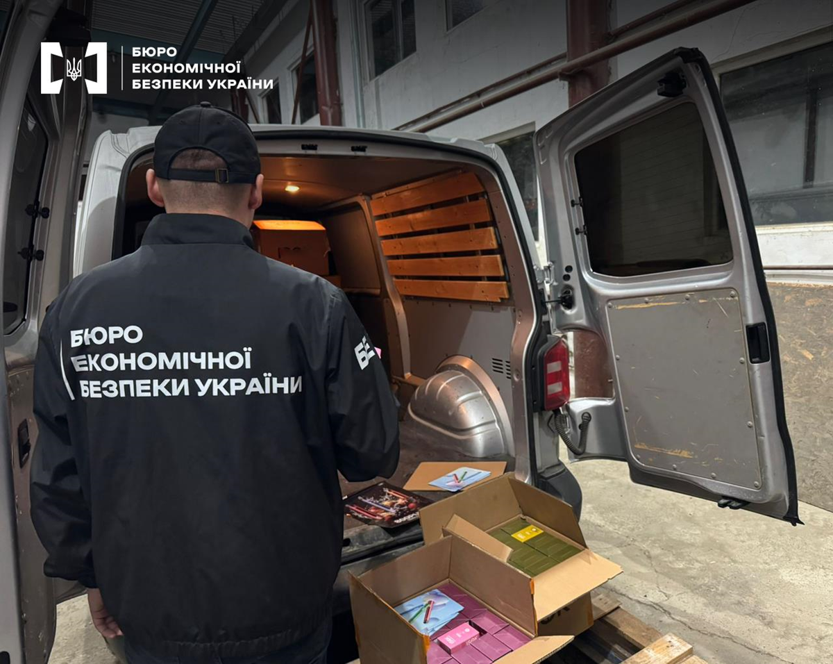 Новини України - БЕБ упередило контрабанду 17 тисяч вейпів