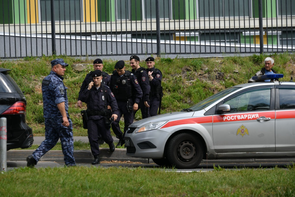 Новини світу - Без зв’язку і літаків. Наймасовіша атака на Росію