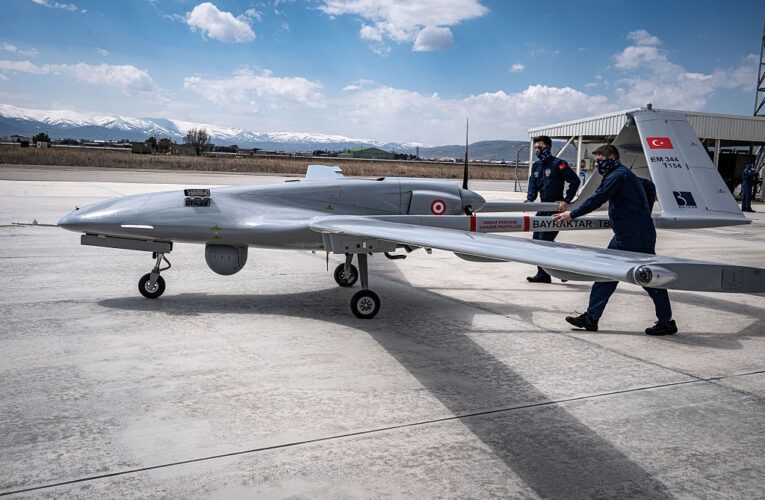 Безпілотник Bayraktar TB2 “налітав” новий рекорд