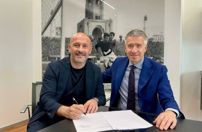 Болонья зберегла головного тренера