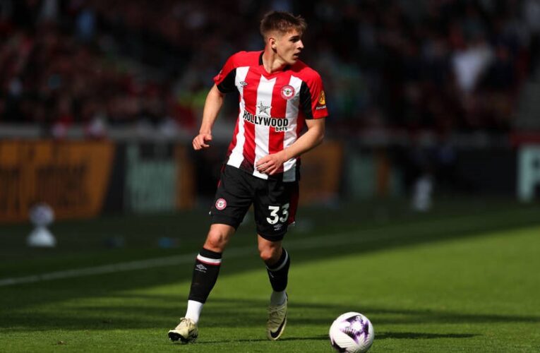 Брентфорд продовжив контракт Ярмолюку до 2031 року