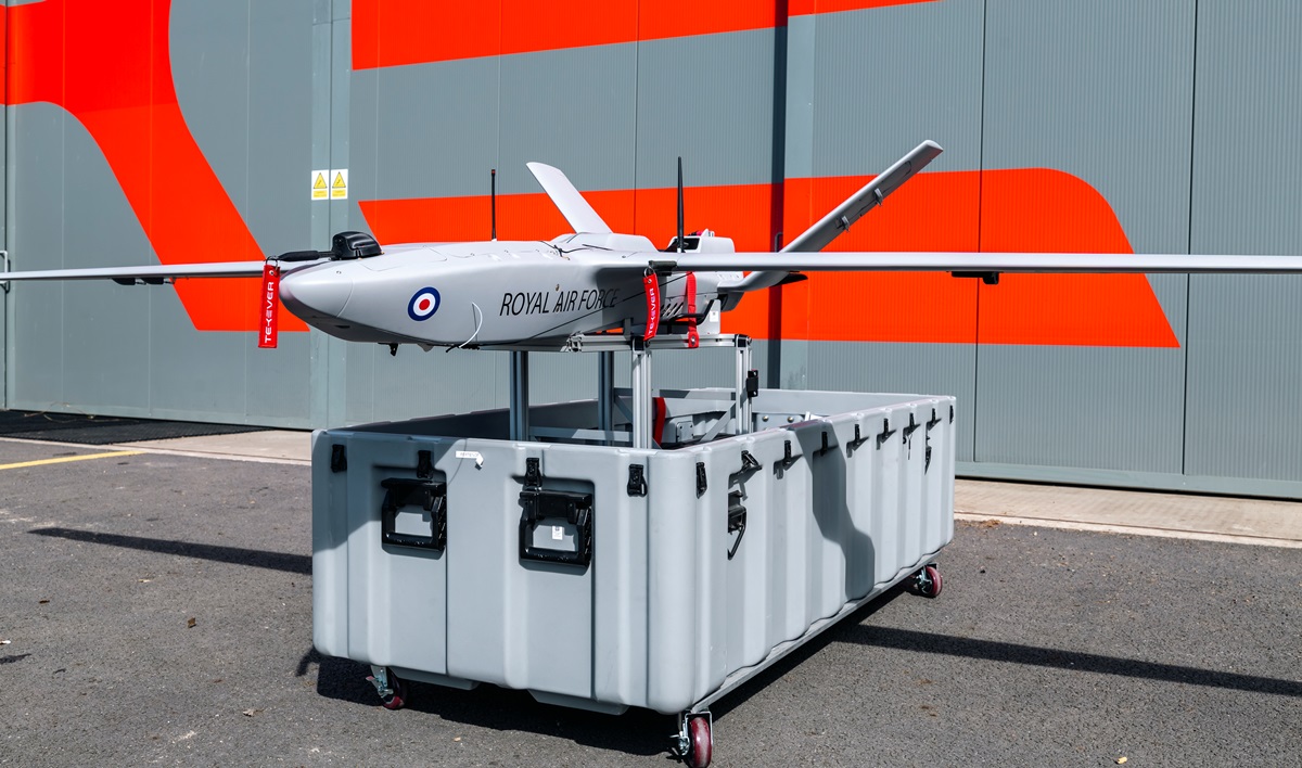 Новини світу - Британія показала дрон StormShroud, що захищатиме винищувачі