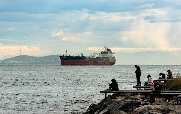 Новини бізнесу - Британія закликала G7 знизити граничну ціну на нафту з РФ