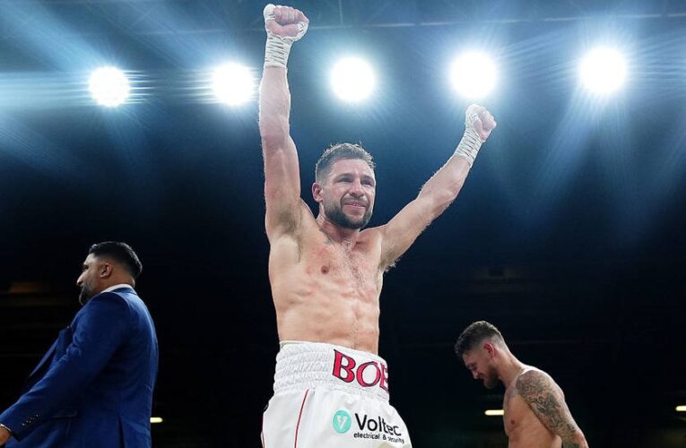 Британський боксер готовий кинути виклик Ломаченку