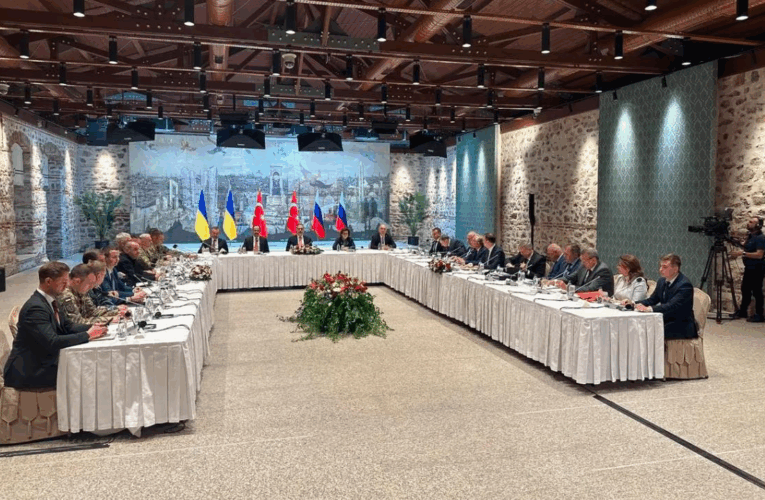 Делегація України на перемовинах з РФ спілкується через перекладача – ЗМ