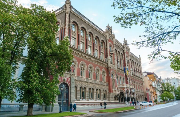 Держборг України наблизився до 180 млрд доларів