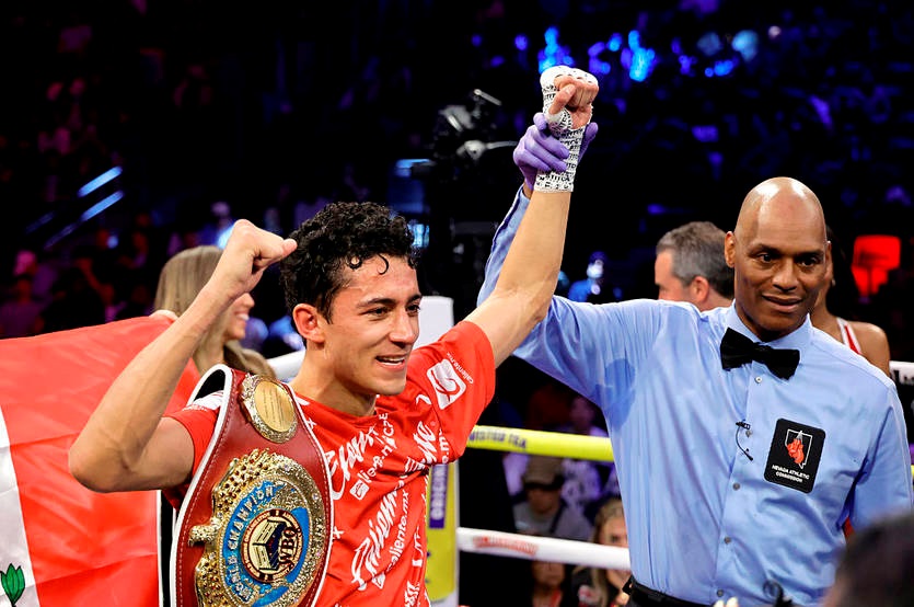 Новини спорту - Еспіноза захистив свій чемпіонський титул видовищним нокаутом