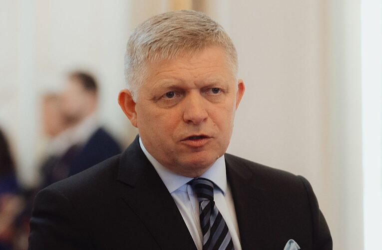 Фіцо заявив, що його візит у Москву намагаються зірвати