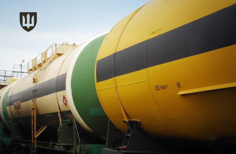 Франція відновила постачання авіапального для Сил оборони