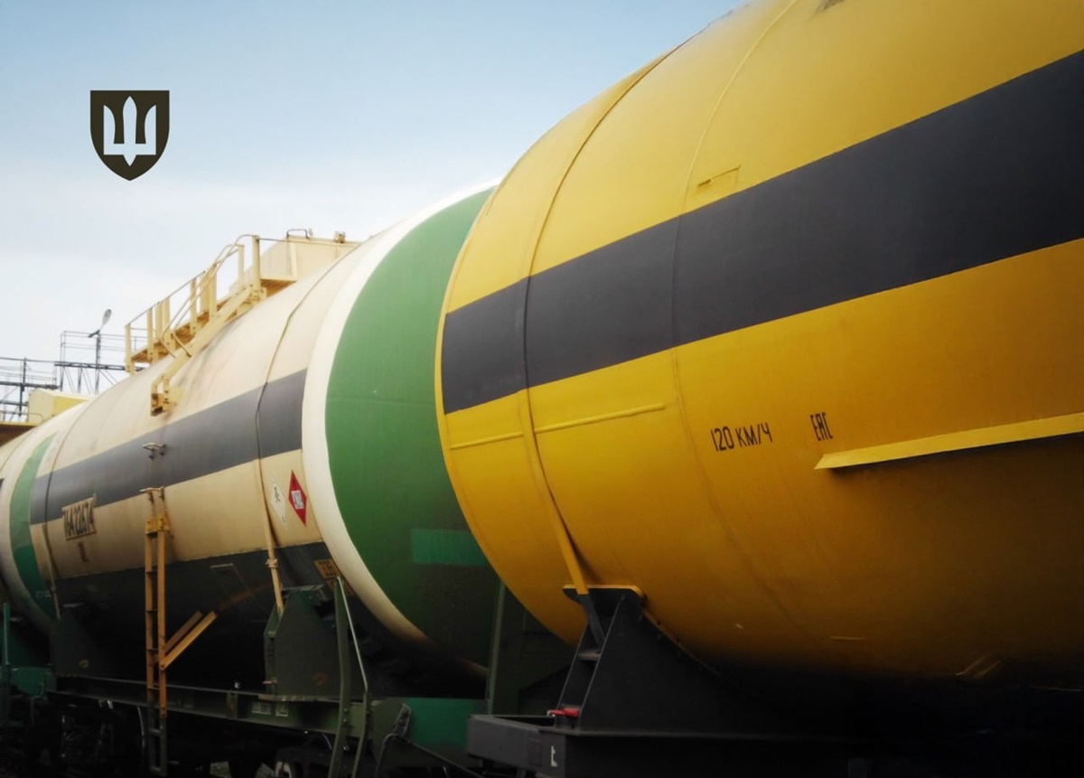 Новини України - Франція відновила постачання авіапального для Сил оборони