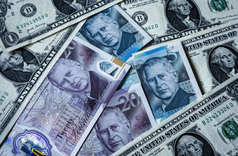 Фунт досяг максимуму 2022 року, “завдяки” Трампу