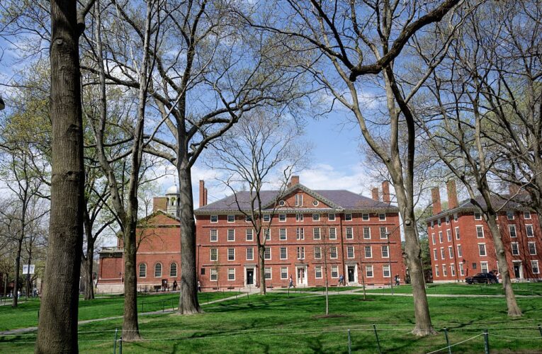 Гарвард позбавили грантів на $60 млн через звинувачення в антисемітизмі