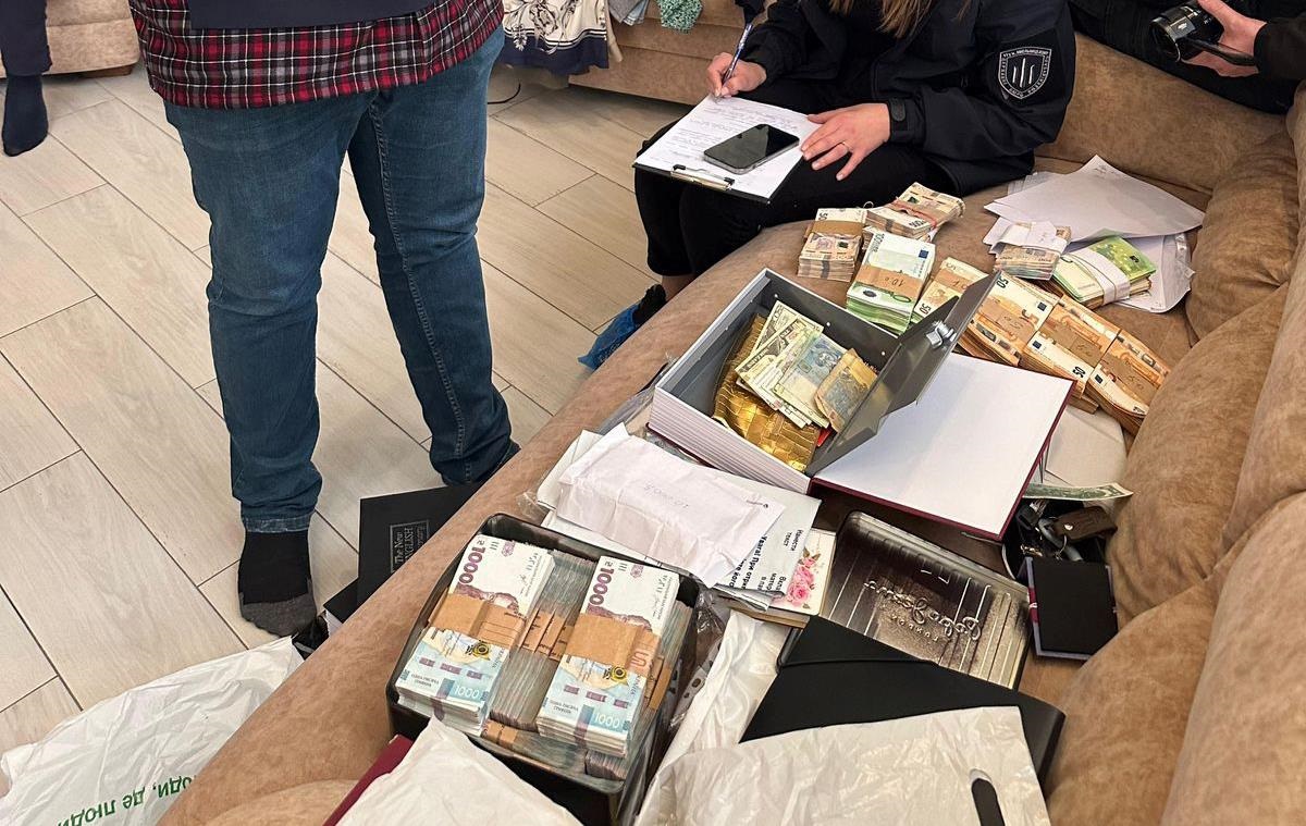 Новини України - Гендиректор Нижньодністровської ГЕС отримав підозру