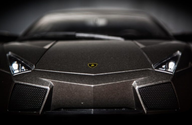 Гібриди принесли Lamborghini майже €900 млн з аквартал