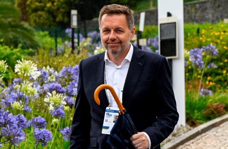 Голову центробанку Словаччини засудили за корупцію