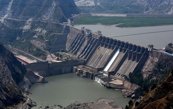 Індія відновила пропуск води через греблю на кордоні з Пакистаном