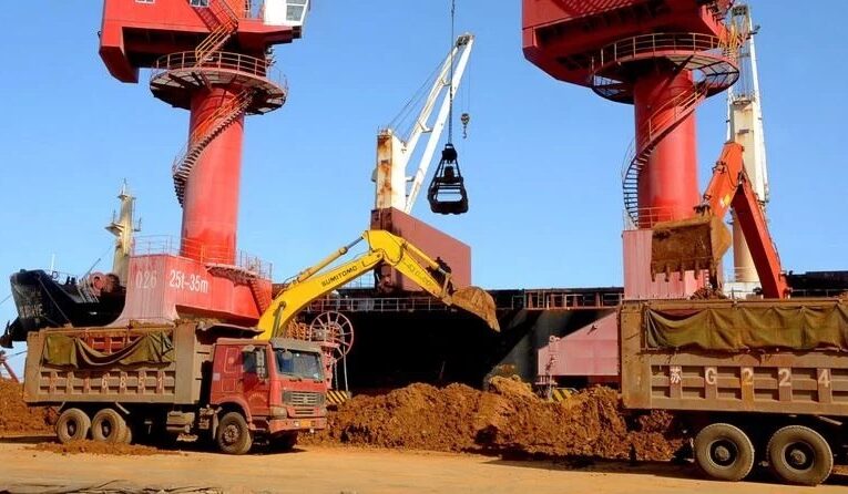 Китай поставив під загрозу виробництво електромобілів у Європі