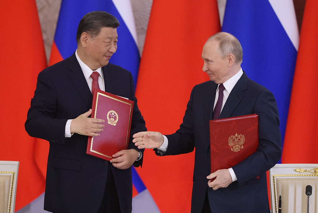 Новини світу - Китай утричі скоротив інвестиції в Росію