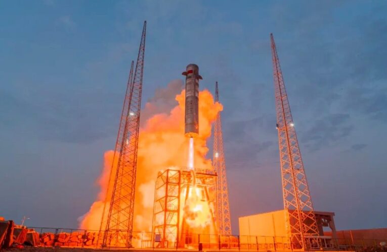 Китай вперше випробував багаторазову ракету