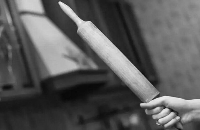 Киянка вбила пенсіонера качалкою за “збочені сексуальні фантазії”