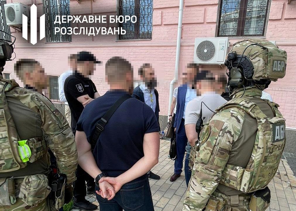 Новини України - Колишнього суддю Ємельянова затримали після виходу з-під варти