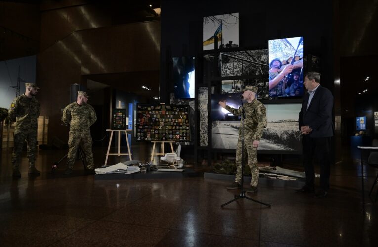 Командир 225 ОШП передав Музею війни унікальні трофеї