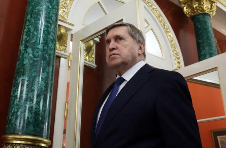 Кремль підтвердив обговорення “територій” зі США