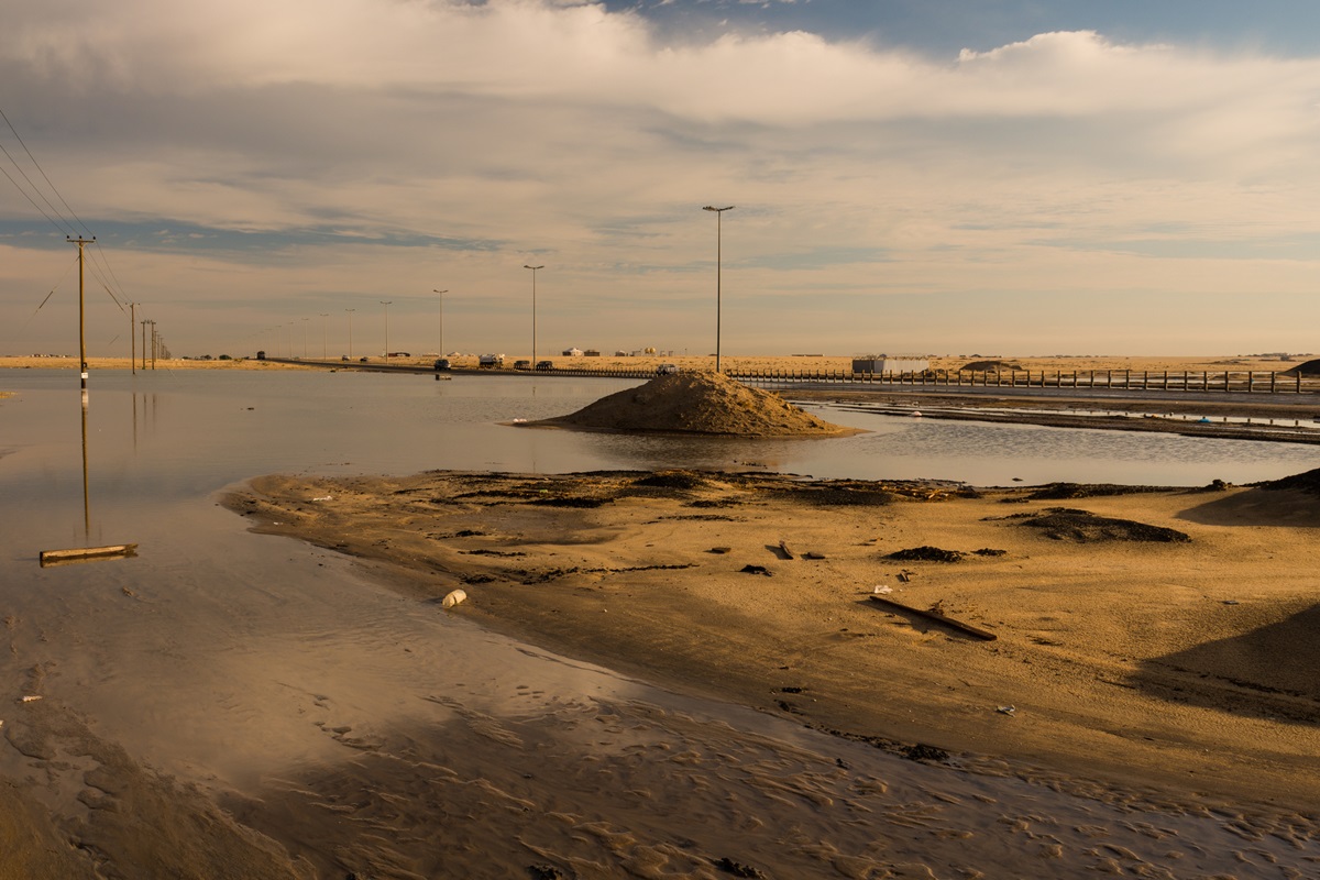 Новини бізнесу - Кувейт і Саудівська Аравія відкрили нове родовище нафти