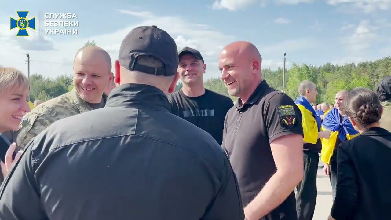 З полону звільнили ще 390 українців, – ексклюзивне відео СБУ з першої частини обміну 1000 на 1000