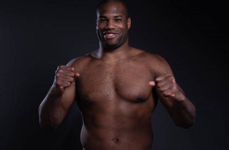 Легенда боксу Леннокс Льюїс – Дюбуа: Іди на нього всією своєю силою