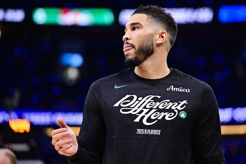 Новини спорту - Лідера Бостона прооперували після тяжкого ушкодження