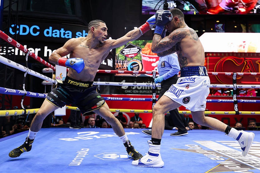 Новини спорту - Лопес успішно захистив свій титул у поєдинку проти Барбоси