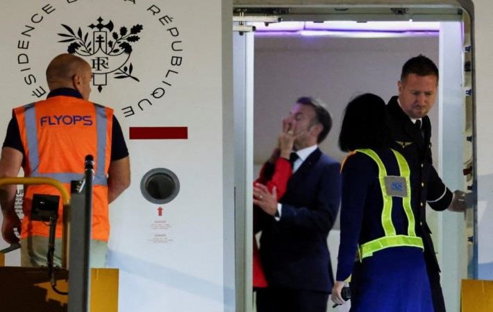 Новини світу - Макрон заперечив ляпас від дружини