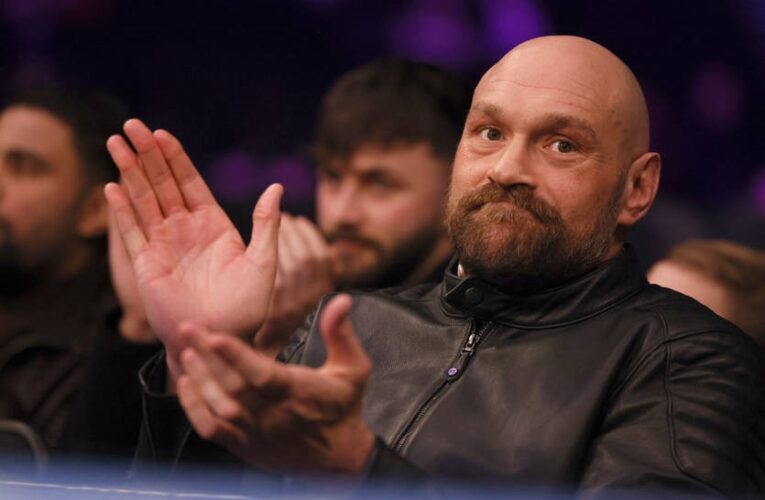 Менеджер Ф&rsquo;юрі: Тайсон підготується до третього бою з Усиком