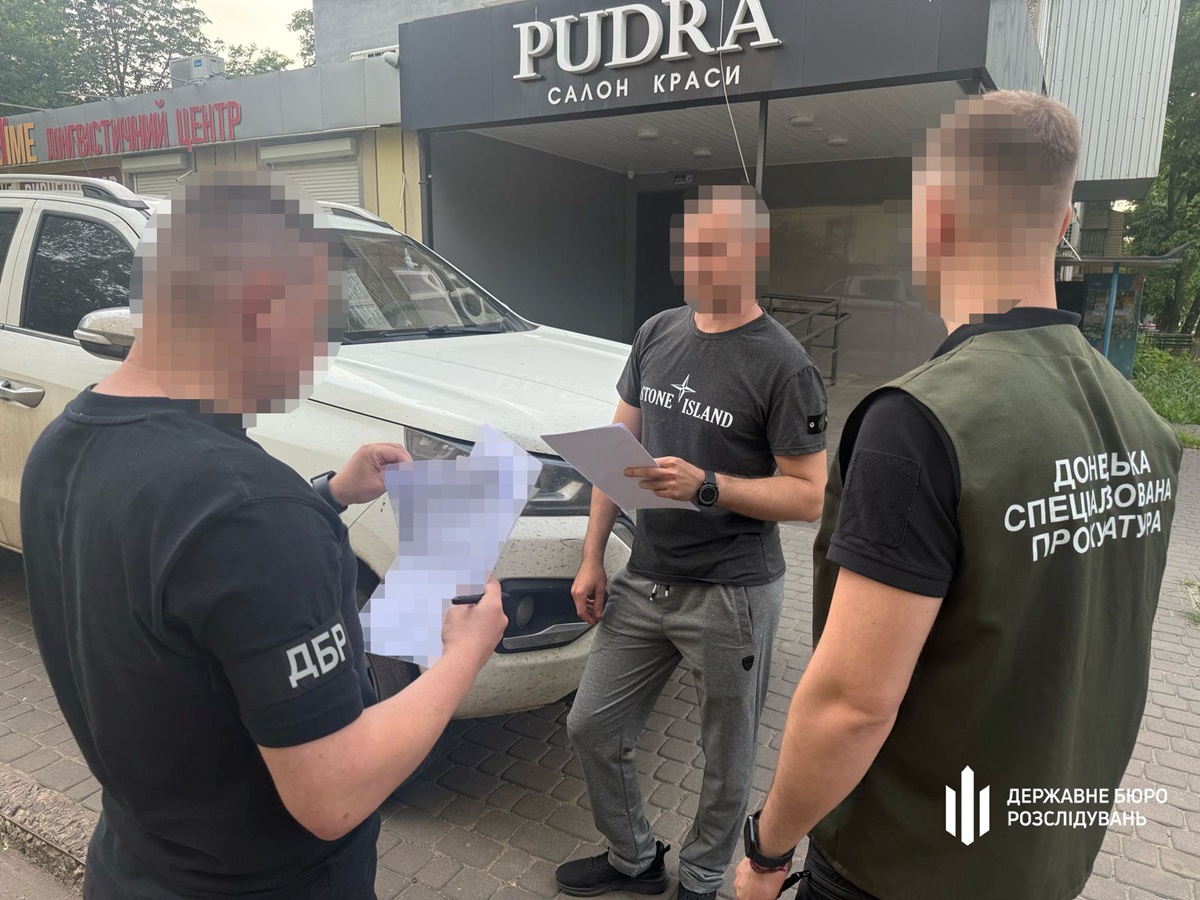 Новини України - На Донеччині викрили військових на розкраданні пального