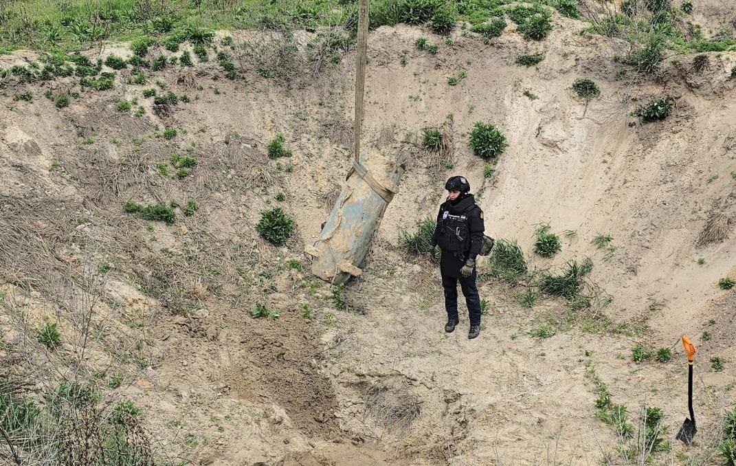 Новини України - На Київщині виявили бойову частину ракети Х-101