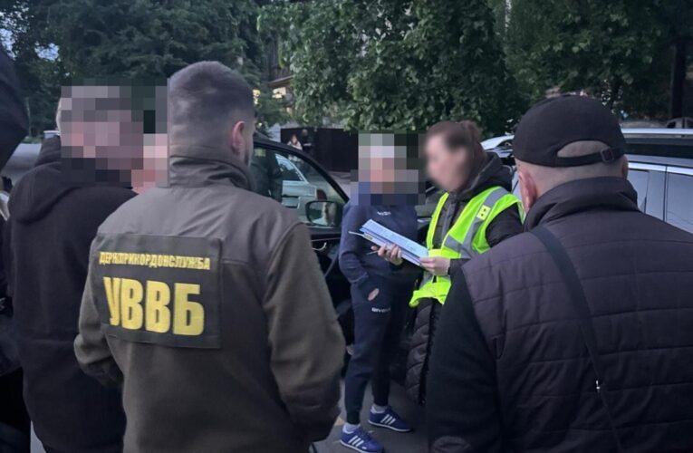 На Вінниччині вчителька географії організувала схему для ухилянтів