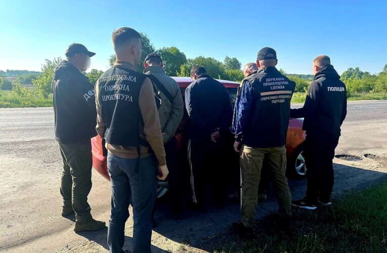 На Волині викрили схему переправлення ухилянтів