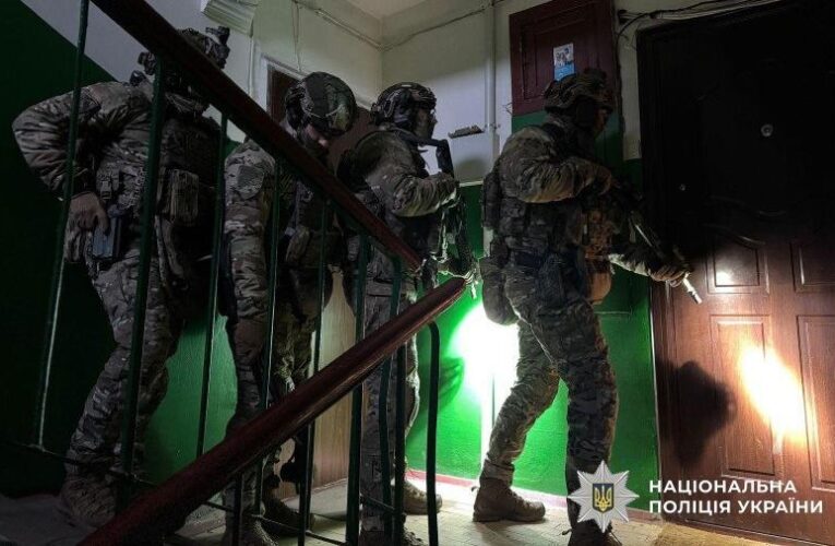 Нацполіція проводить спецоперацію в Україні