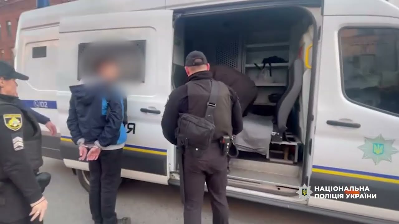 Ошукали громадян на пів мільйона гривень – поліція затримала учасників угруповання шахраїв